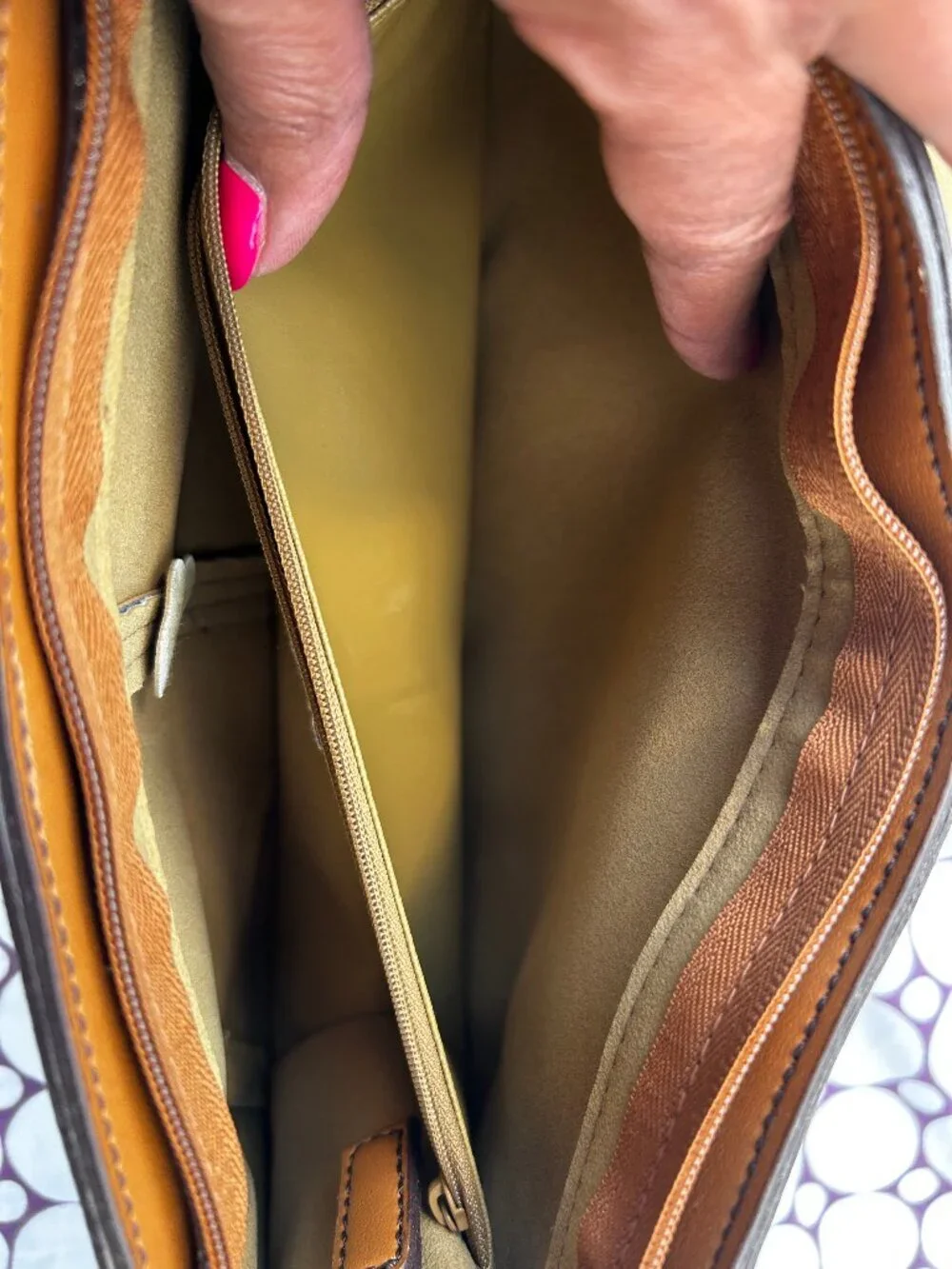 Caramel Colored Leather Shoulder Bag/Purse